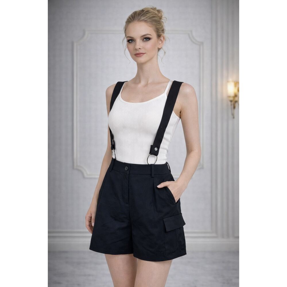 🖤 Edgy Utility Suspender Belt Shorts | Removable Strap Detail | Size M